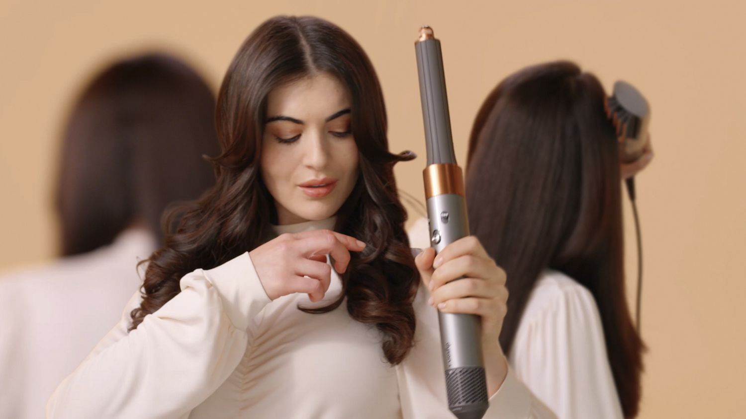 how to curl short hair with straightener